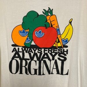 Adidas mens Tshirt white Medium